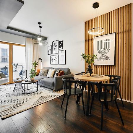 Main Station Art Apartment คราคูฟ ภายนอก รูปภาพ