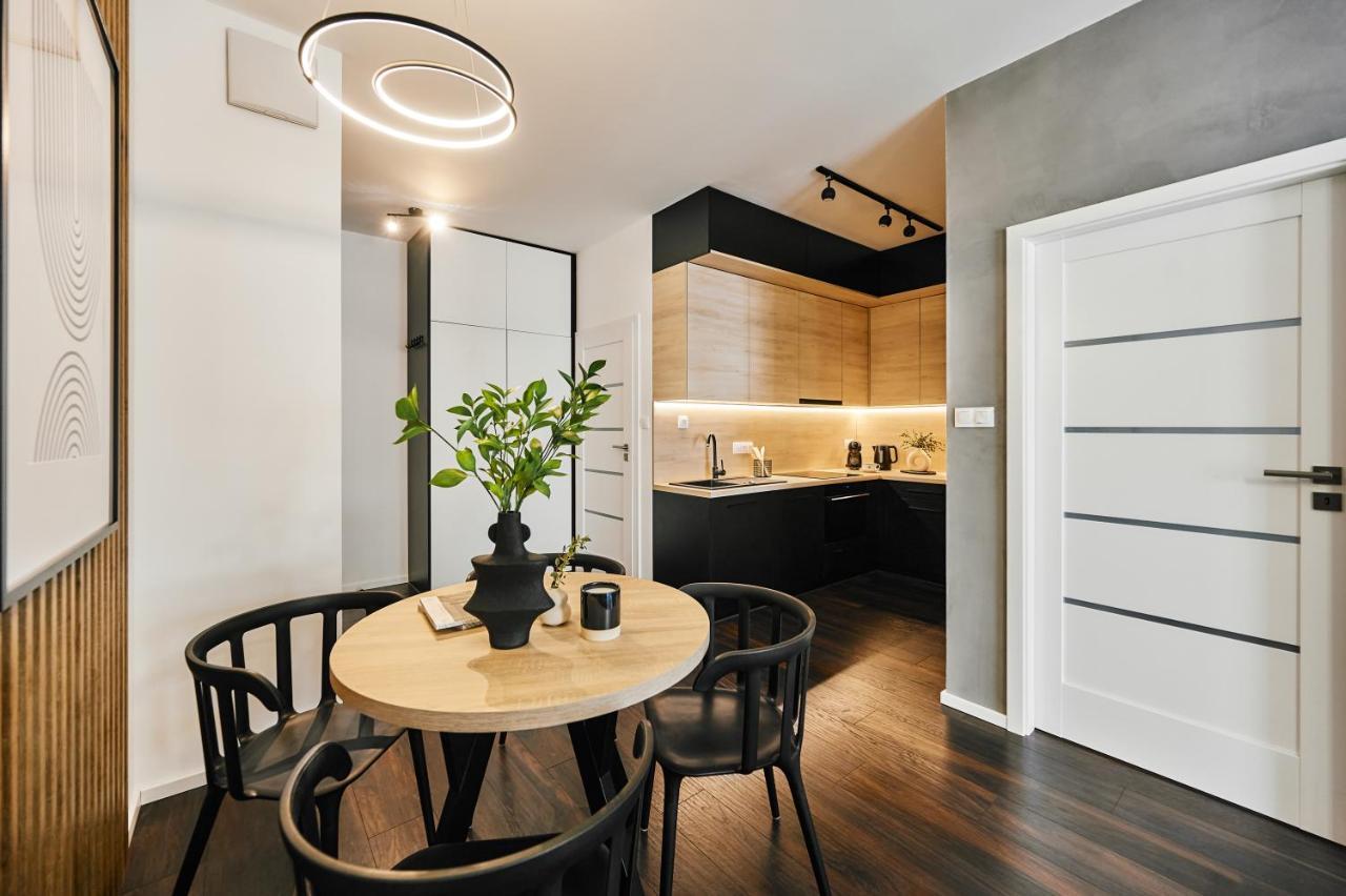 Main Station Art Apartment คราคูฟ ภายนอก รูปภาพ