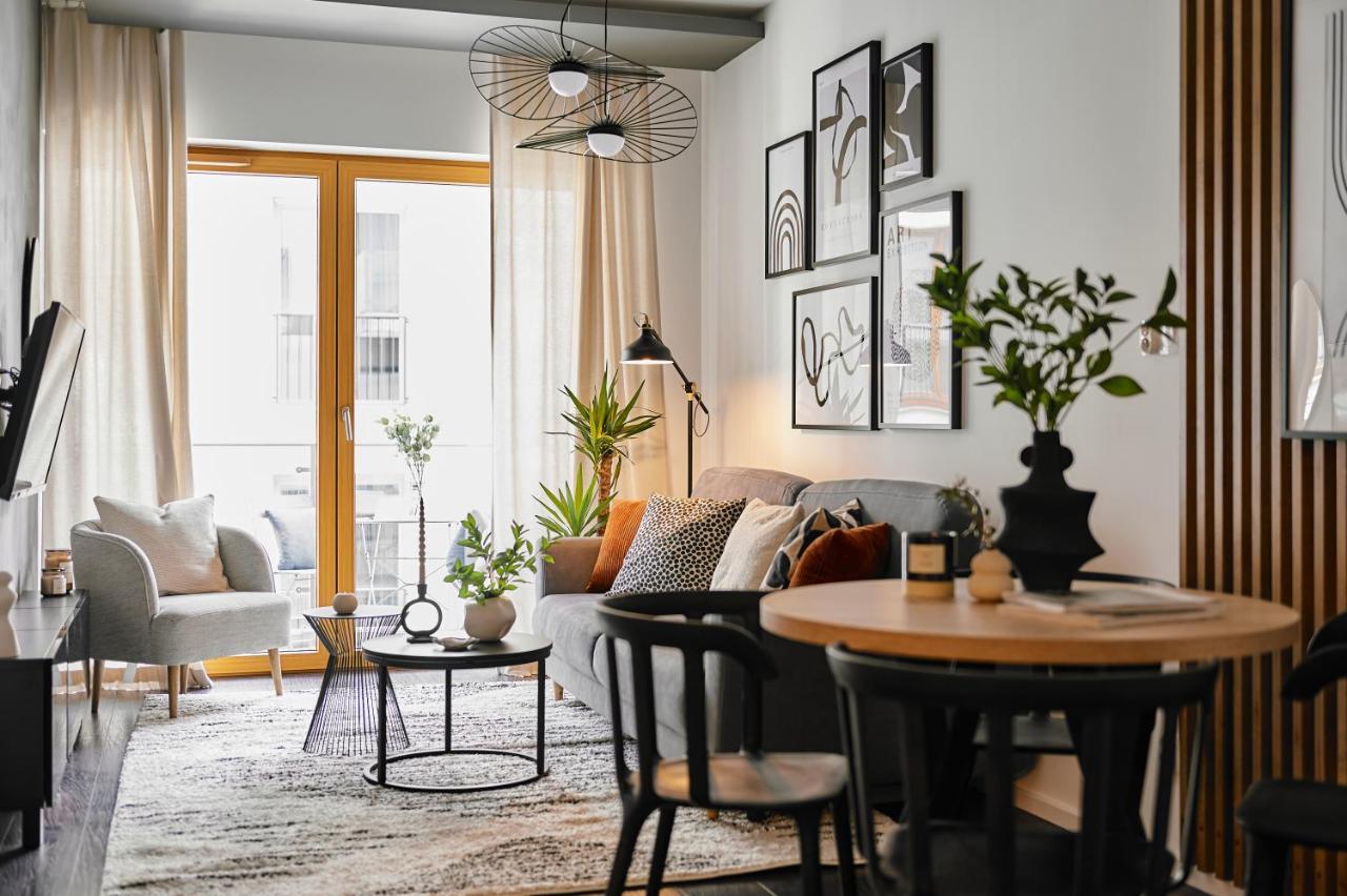 Main Station Art Apartment คราคูฟ ภายนอก รูปภาพ