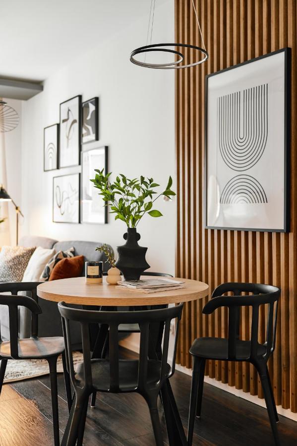 Main Station Art Apartment คราคูฟ ภายนอก รูปภาพ