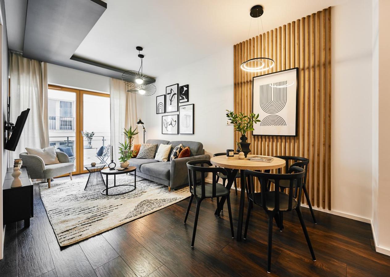 Main Station Art Apartment คราคูฟ ภายนอก รูปภาพ